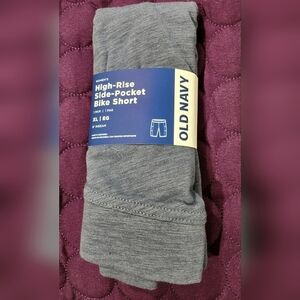 NWT Old Navy 6"  High Rise Side Pocket Bike Shorts Size XL